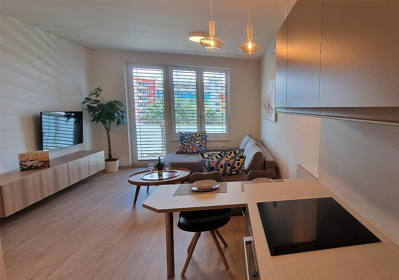 New Cozy 2 Room Pink Apartment Bratislava 058 Εξωτερικό φωτογραφία