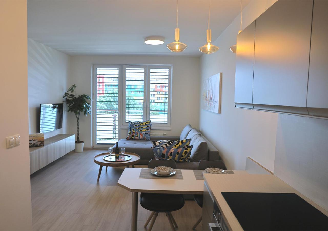 New Cozy 2 Room Pink Apartment Bratislava 058 Εξωτερικό φωτογραφία