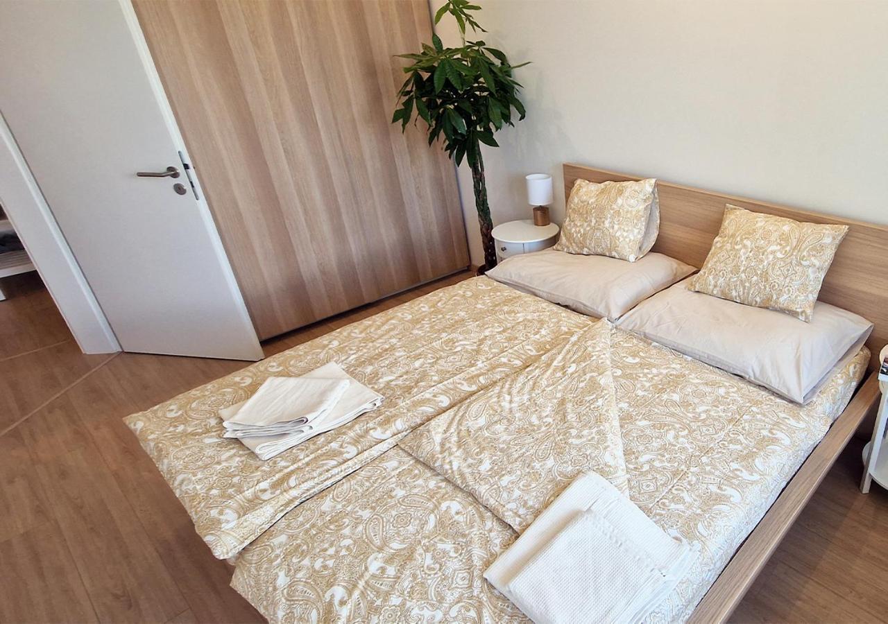 New Cozy 2 Room Pink Apartment Bratislava 058 Εξωτερικό φωτογραφία