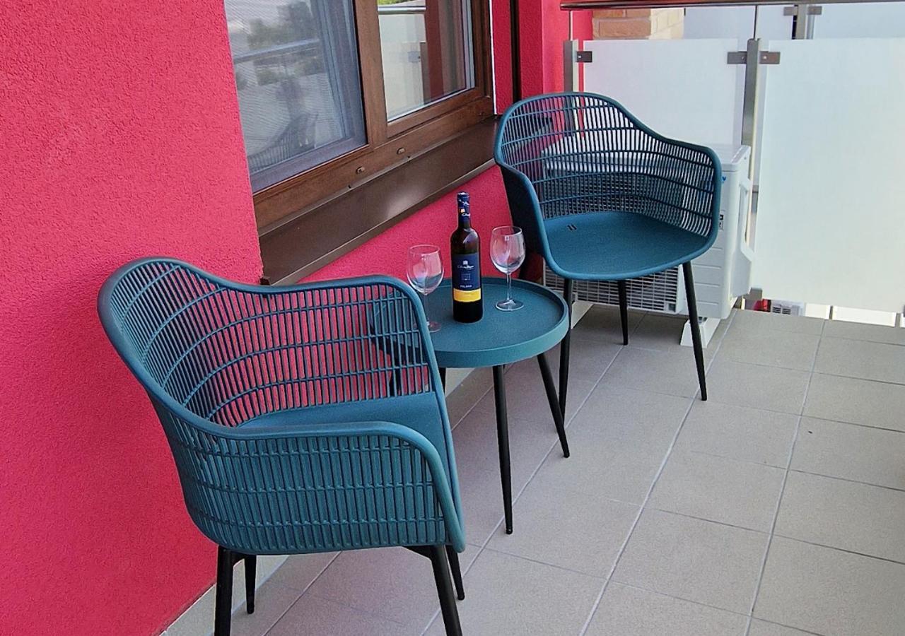 New Cozy 2 Room Pink Apartment Bratislava 058 Εξωτερικό φωτογραφία